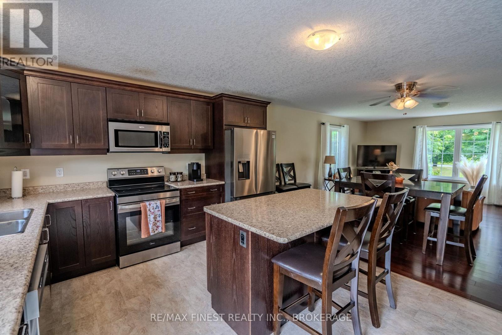 695 WESTPORT ROAD - Image 11