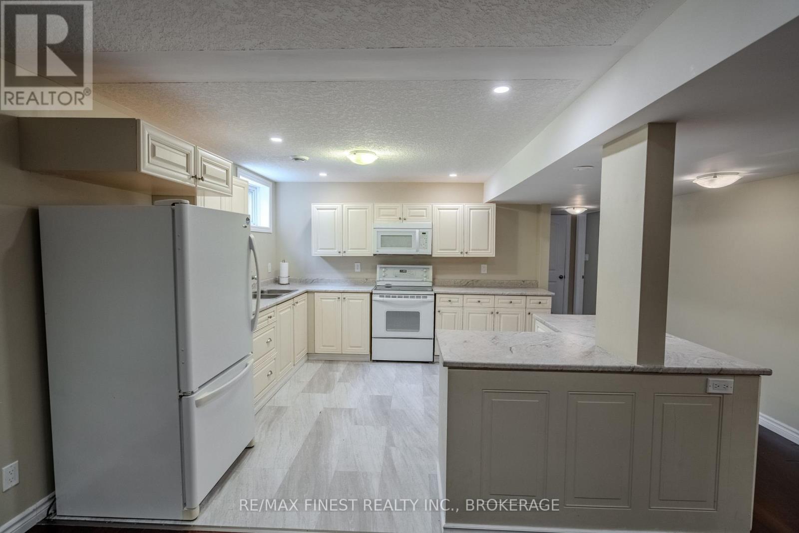 695 WESTPORT ROAD - 23