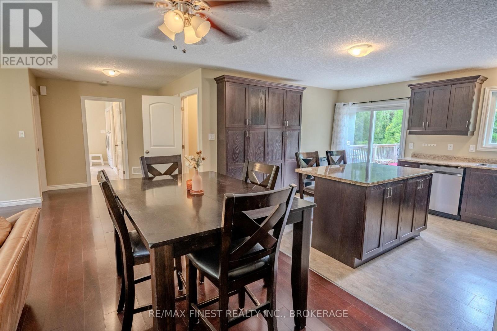 695 WESTPORT ROAD - Image 9