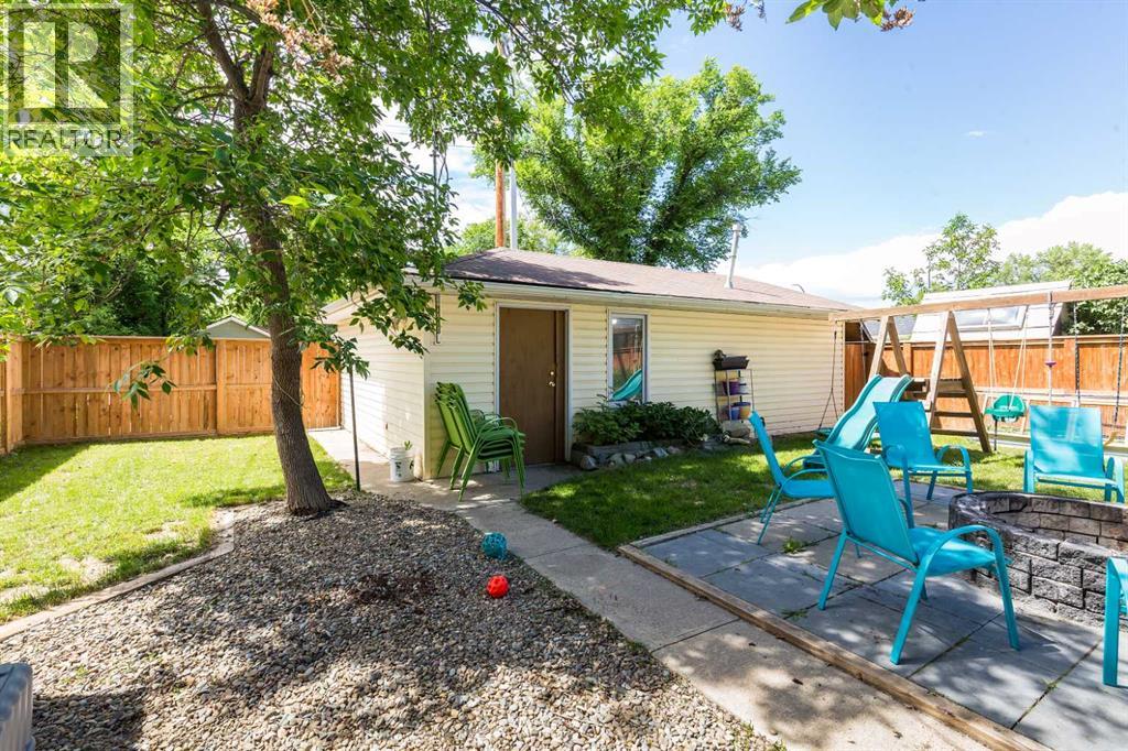 910 8 Street S - Image 32
