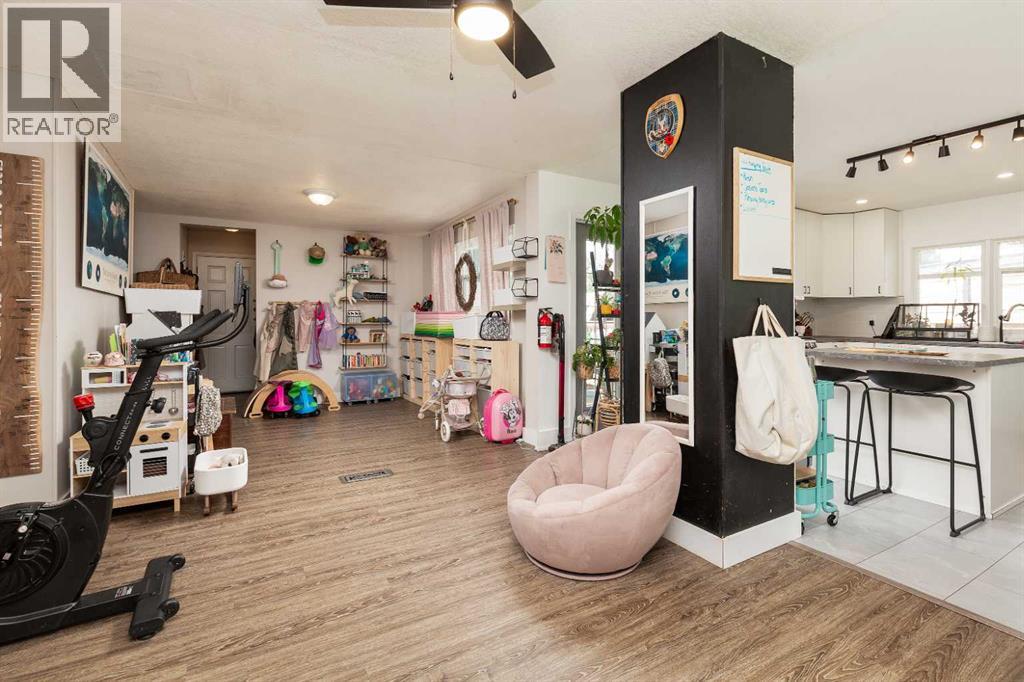 910 8 Street S - Image 15