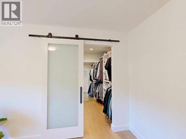 7117 EDGEHILL CRESCENT - 26