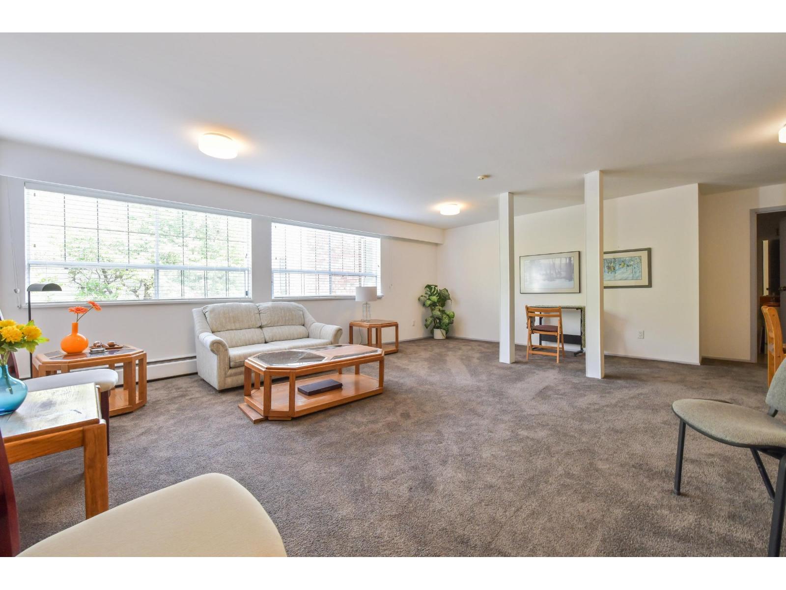 206 15010 ROPER AVENUE, White Rock