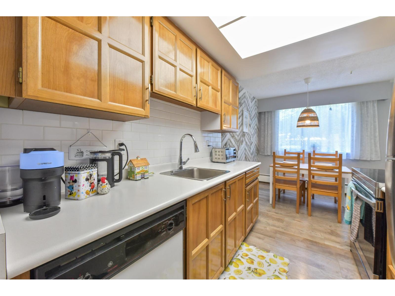 206 15010 ROPER AVENUE, White Rock