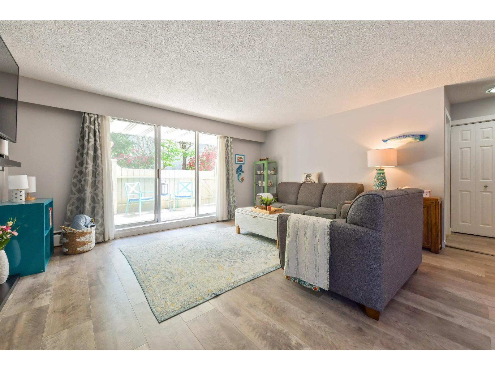 206 15010 ROPER AVENUE, White Rock