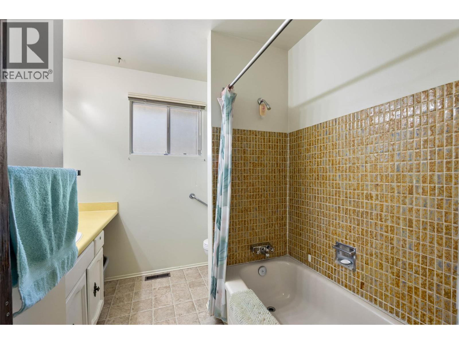 1598 Southview Terrace, Kamloops
