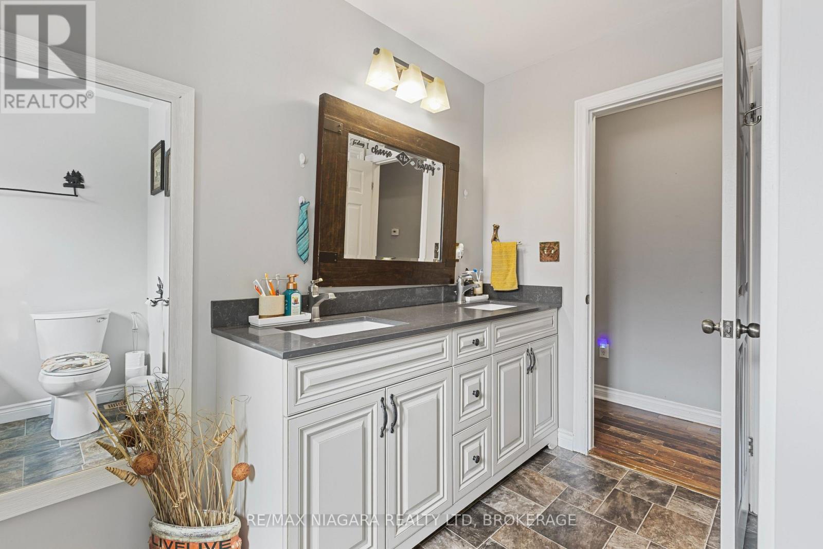 11 NORTHHAVEN ROAD - 19