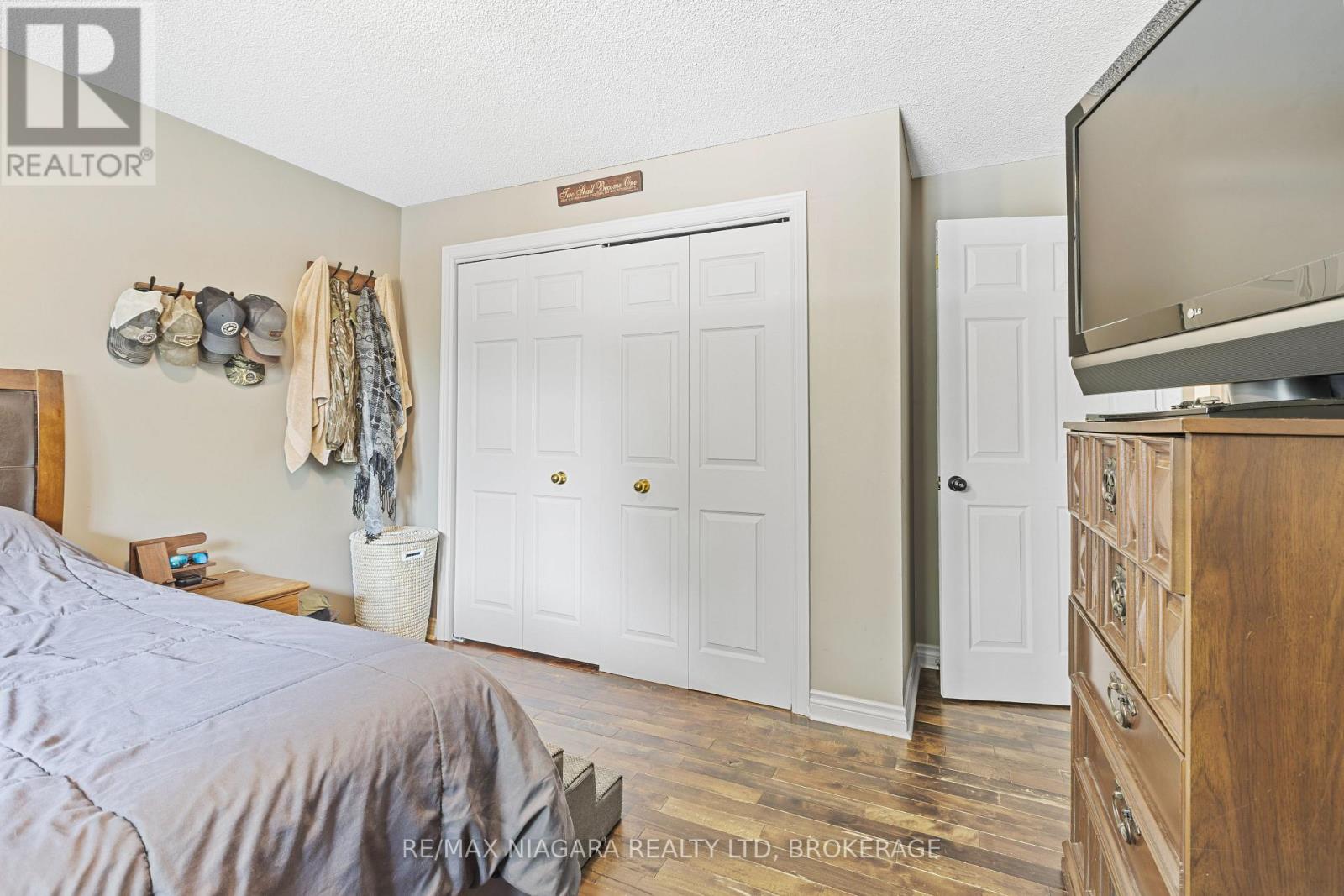11 NORTHHAVEN ROAD - 21