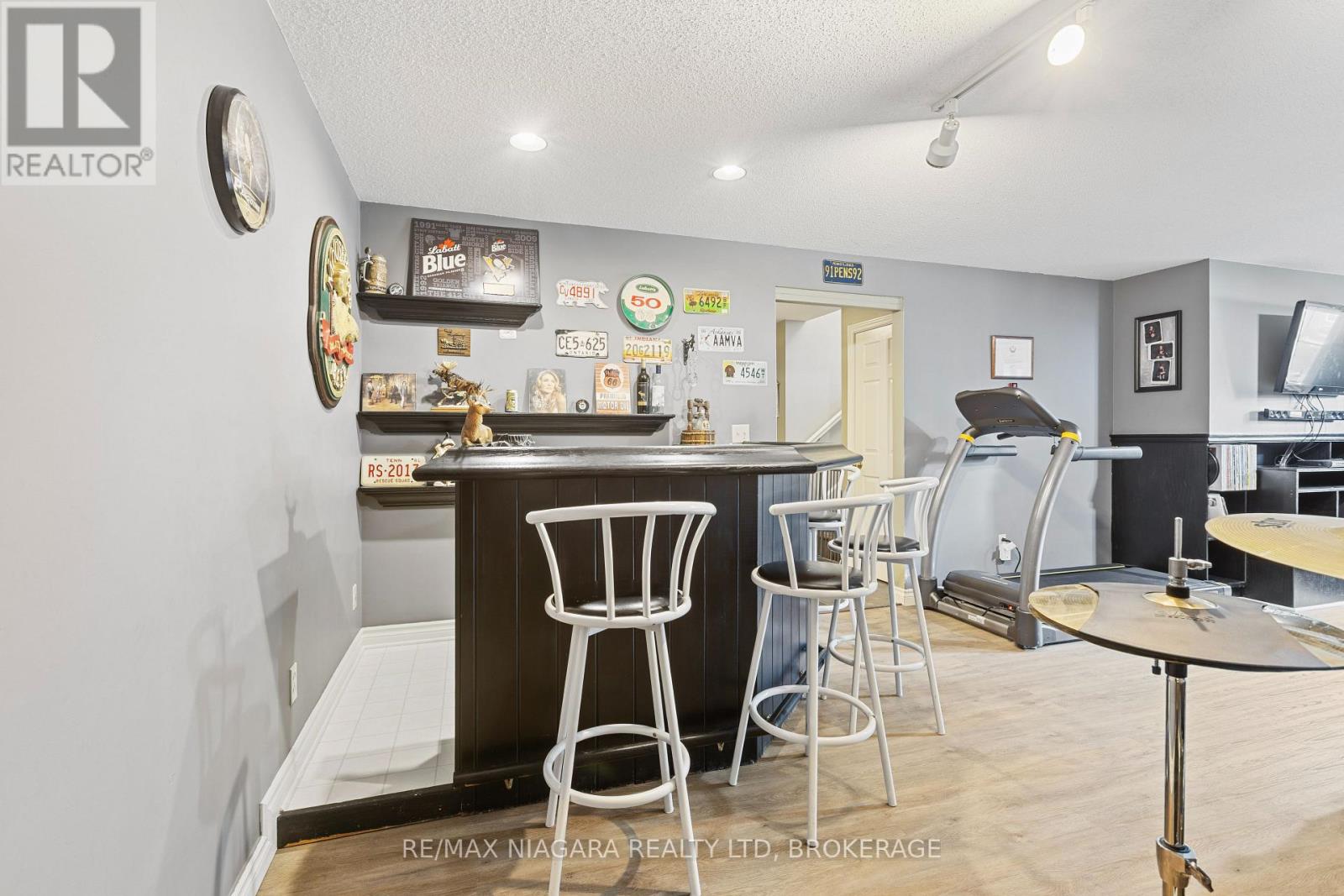 11 NORTHHAVEN ROAD - 25
