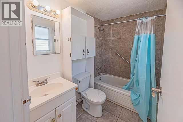1315 35 Street SE - 20