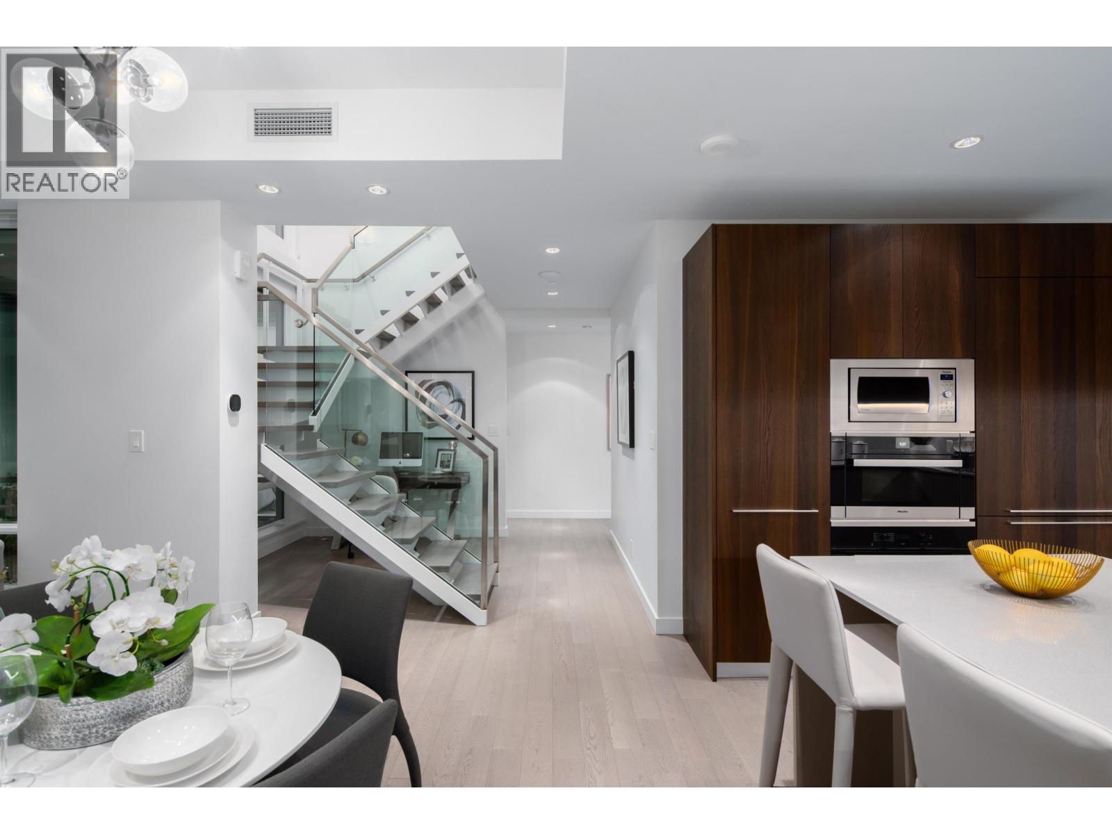 1205 6622 PEARSON WAY, Richmond