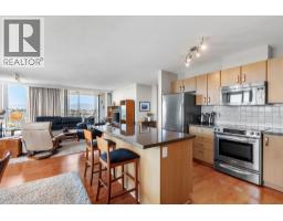 1602 720 Hamilton Street, New Westminster, BC V3M7A6 Photo 9
