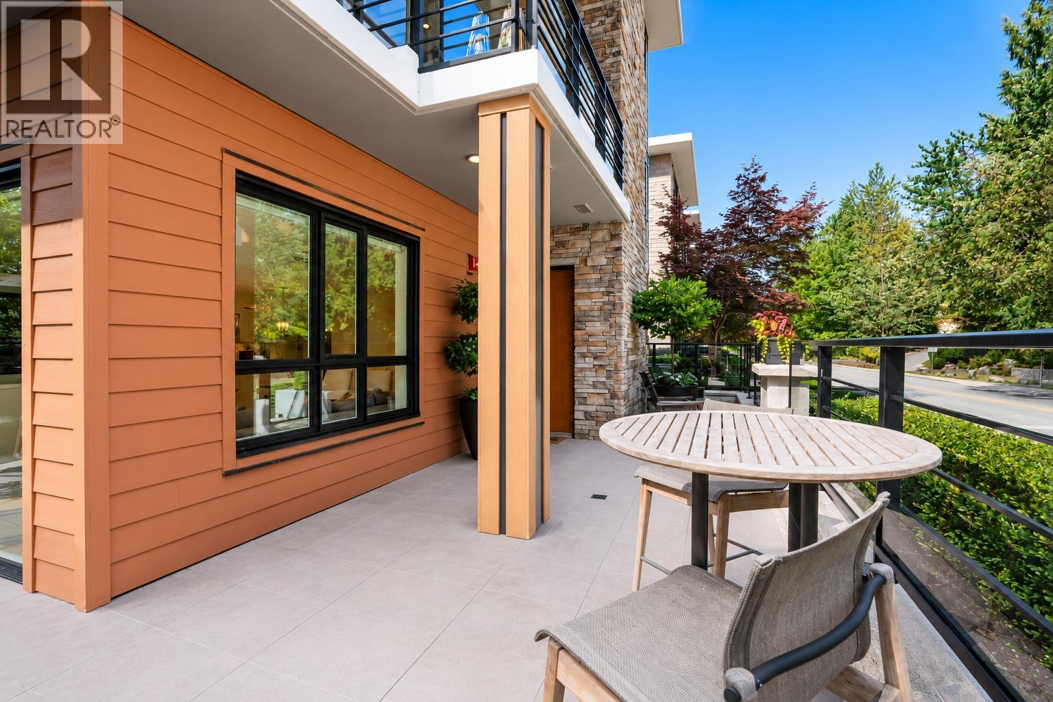 102 1055 RIDGEWOOD DRIVE, North Vancouver