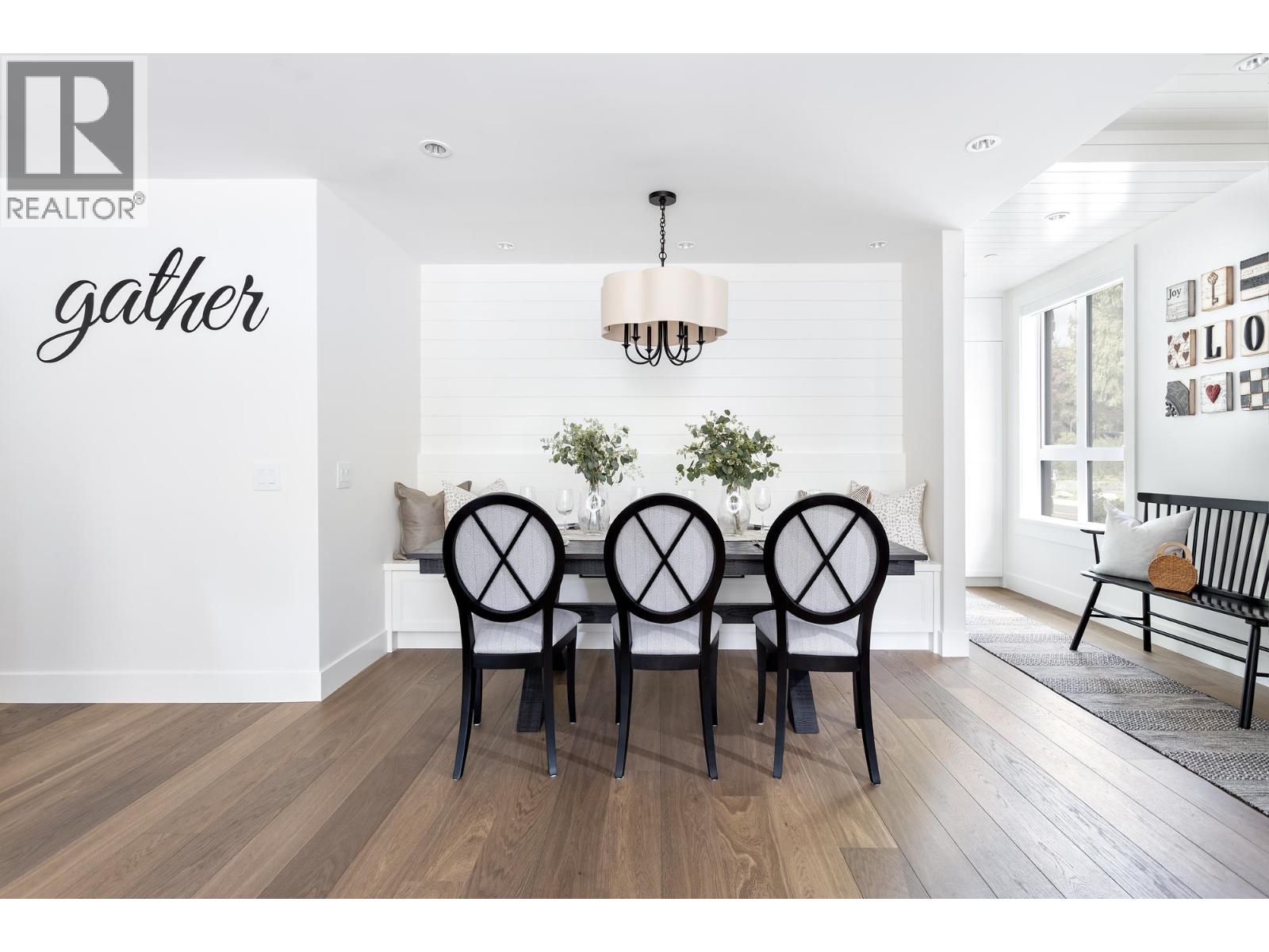 102 1055 RIDGEWOOD DRIVE, North Vancouver