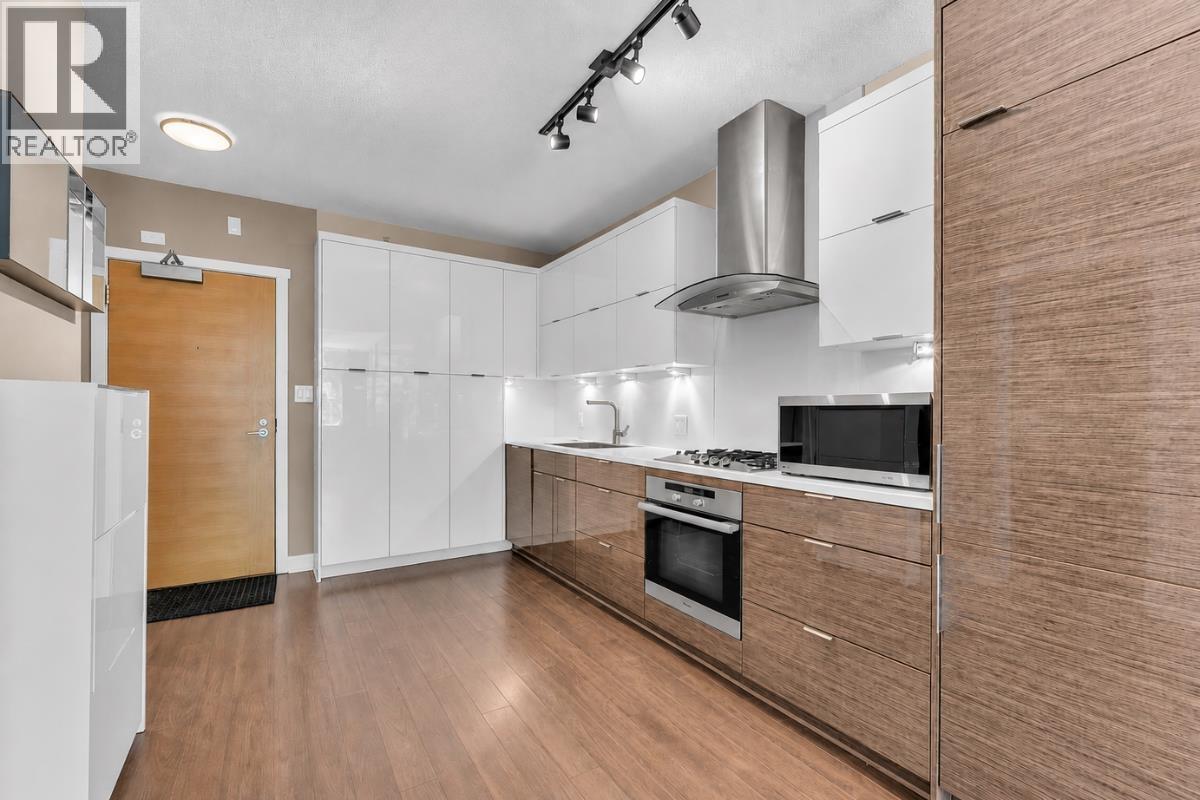 1 Bath Apartment for Sale in Vancouver – 216 1777 W 7TH AVENUE, Vancouver – MLS# R3158637 - Image 11
