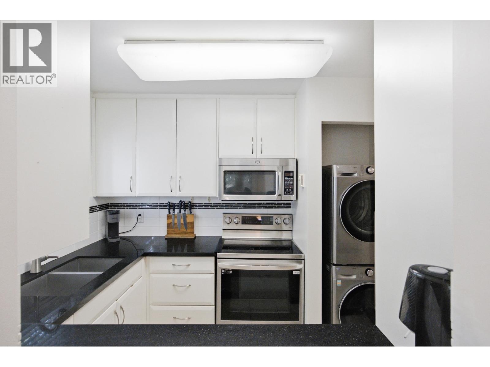 101 175 W 4TH STREET, North Vancouver
