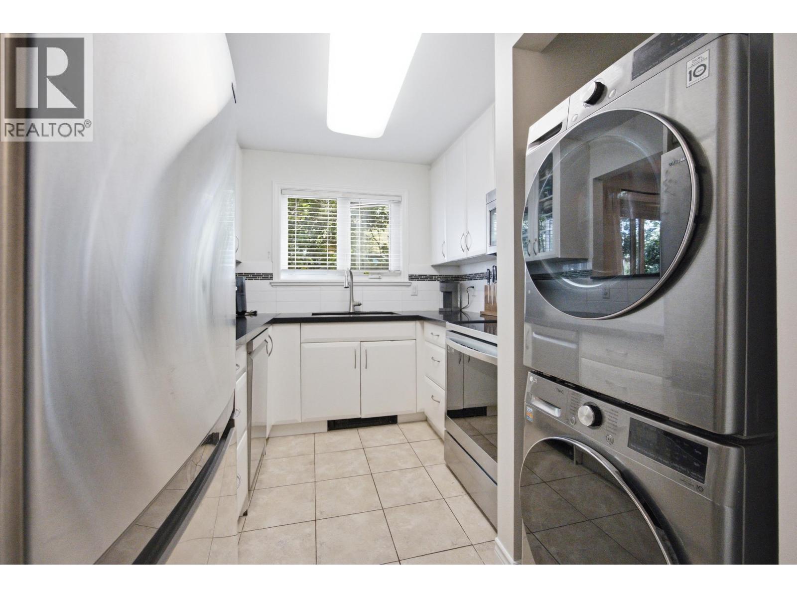 101 175 W 4TH STREET, North Vancouver