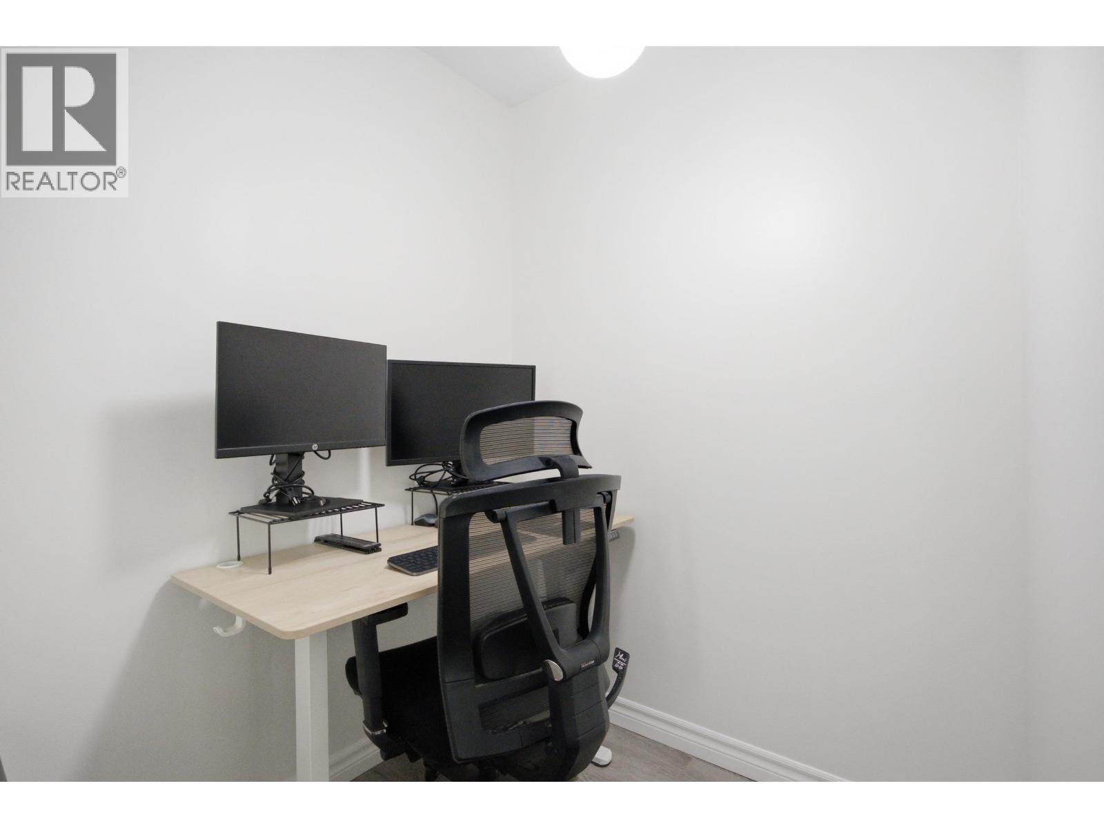 101 175 W 4TH STREET, North Vancouver