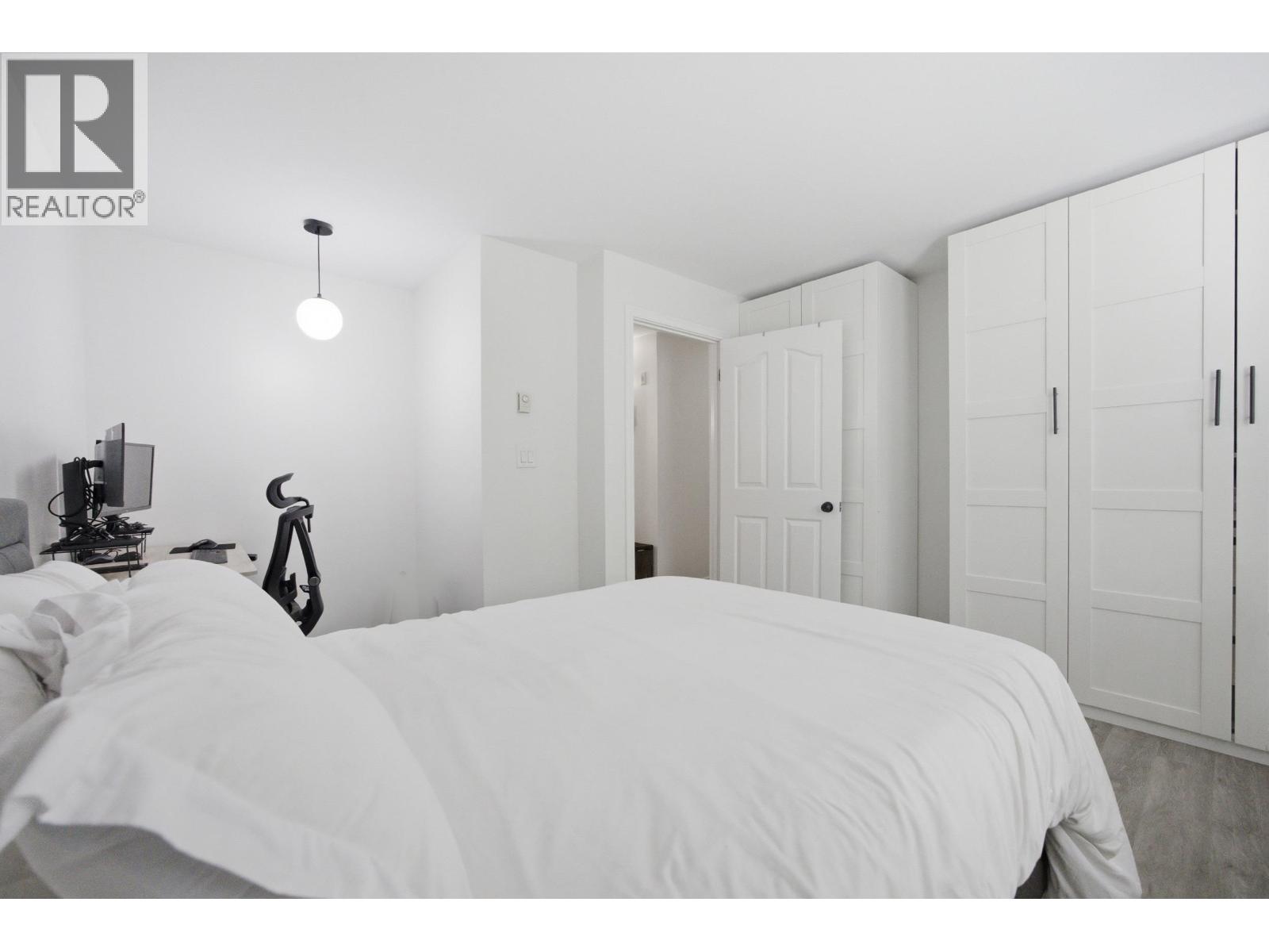101 175 W 4TH STREET, North Vancouver
