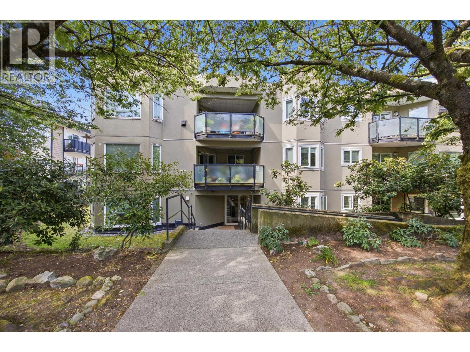 101 175 W 4TH STREET, North Vancouver