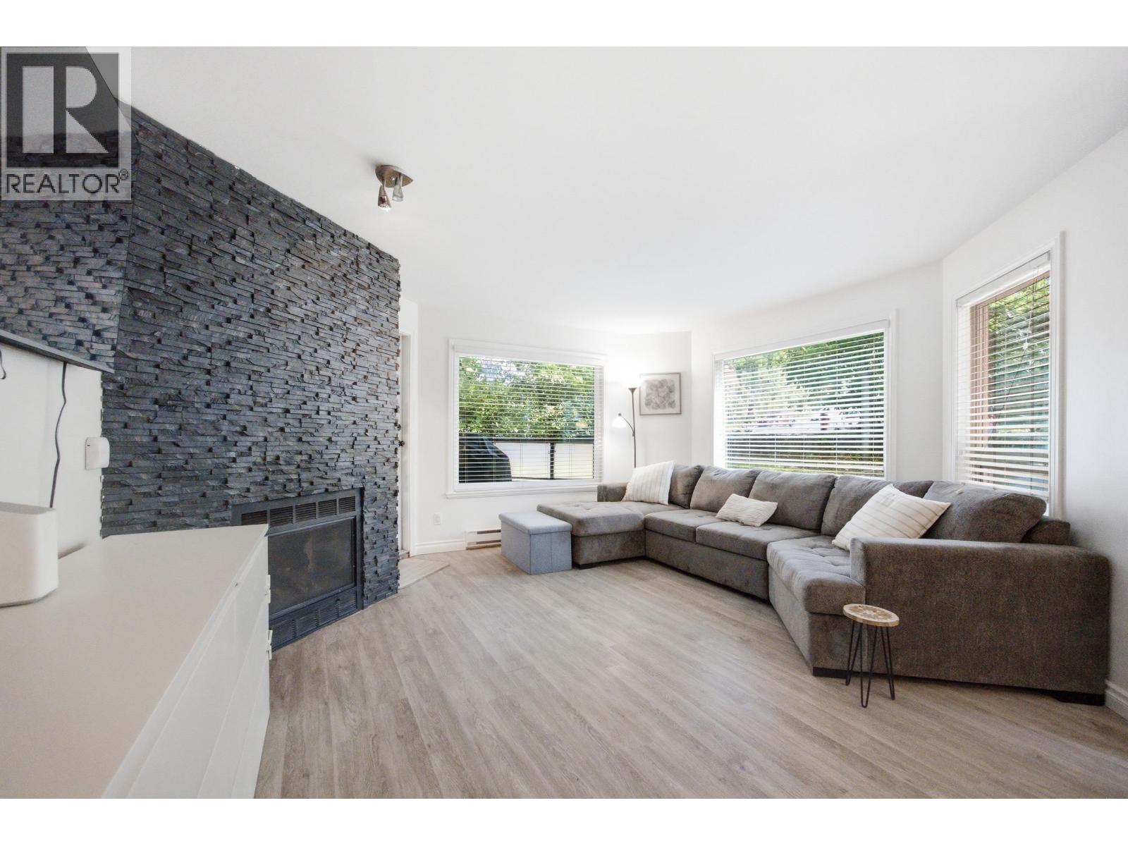 101 175 W 4TH STREET, North Vancouver