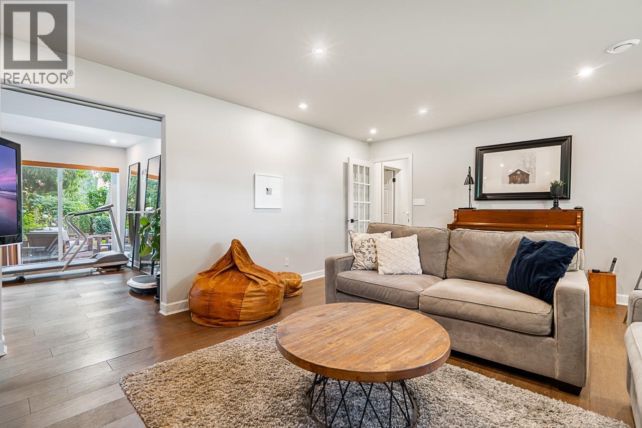 2685 BYRON ROAD, North Vancouver