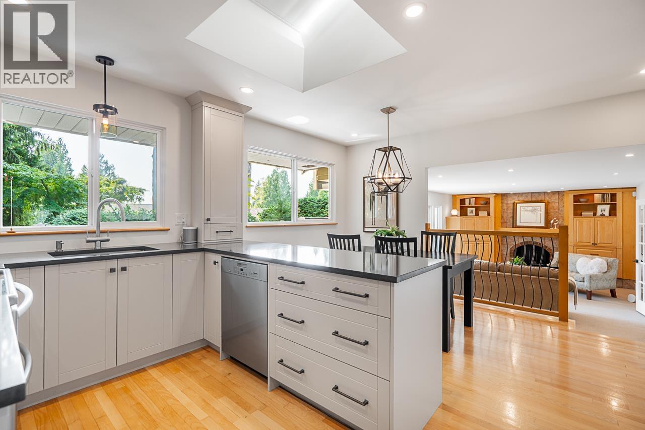2685 BYRON ROAD, North Vancouver
