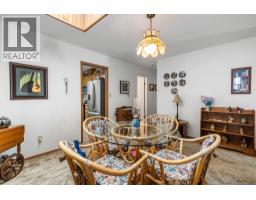 23410 Nightingale Avenue, Maple Ridge, BC V2X9C8 Photo 9