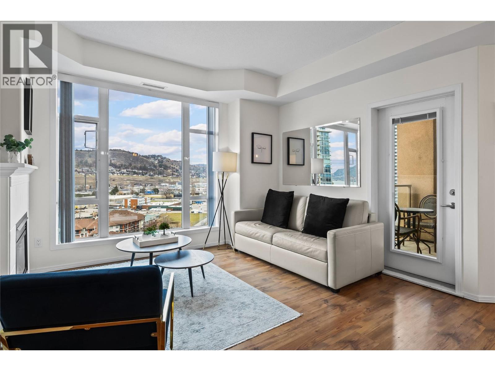 1128 Sunset Drive Unit# 1404, Kelowna