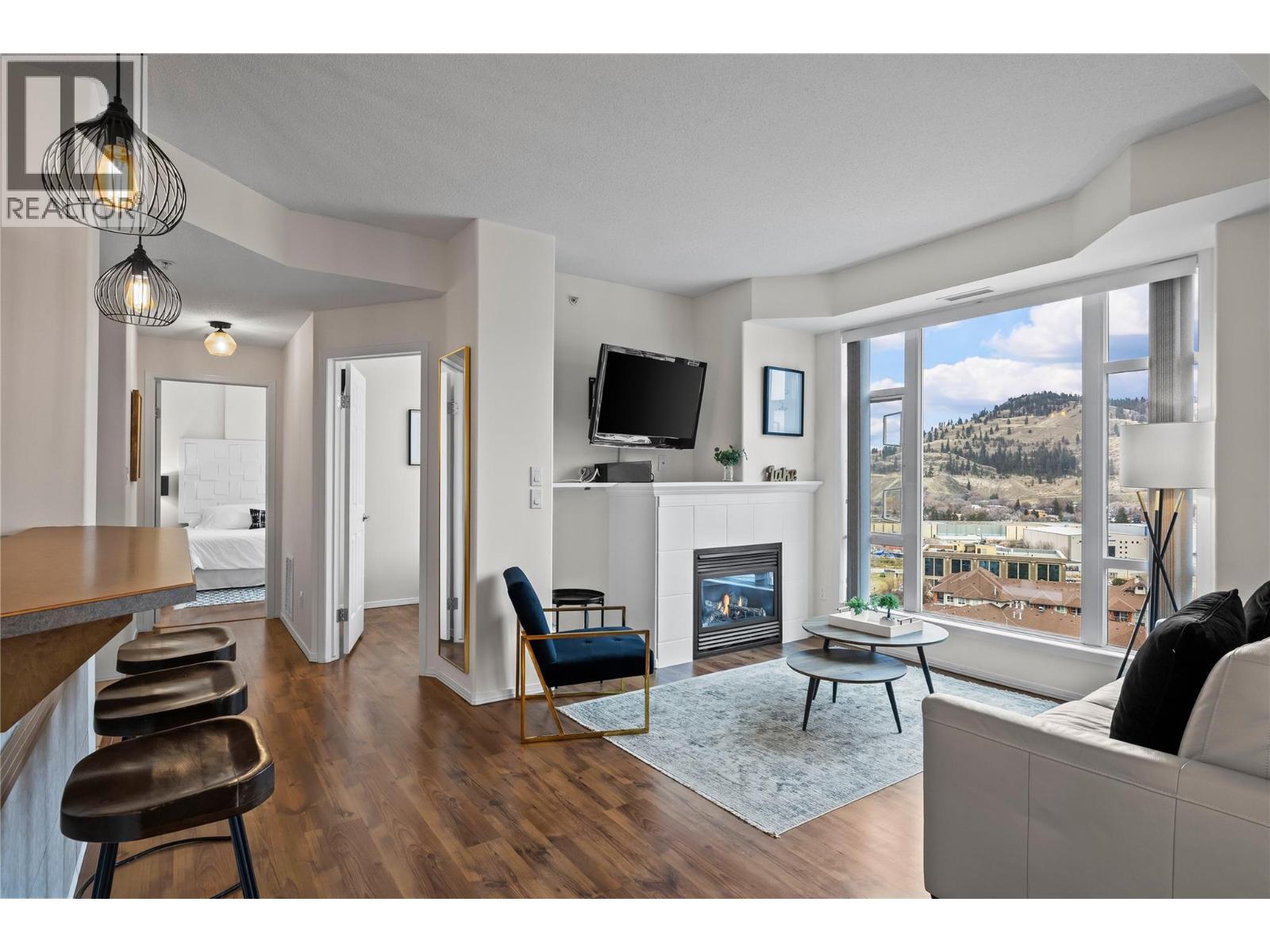 1128 Sunset Drive Unit# 1404, Kelowna