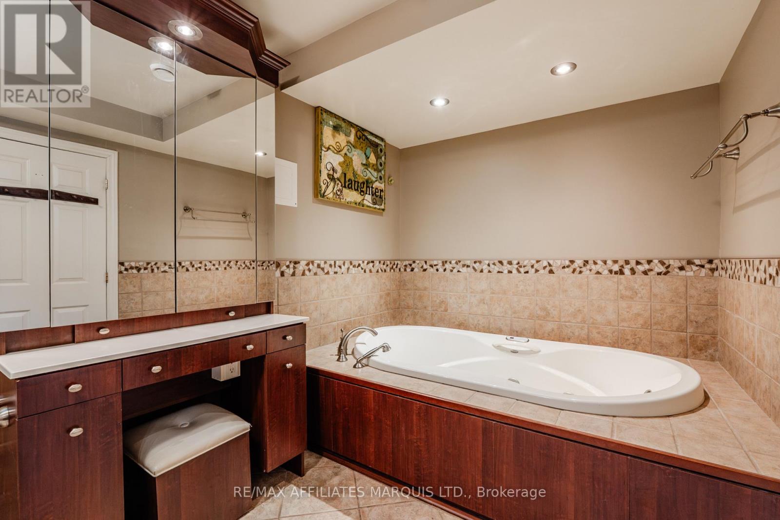 74 COLUMBIA AVENUE - Image 34