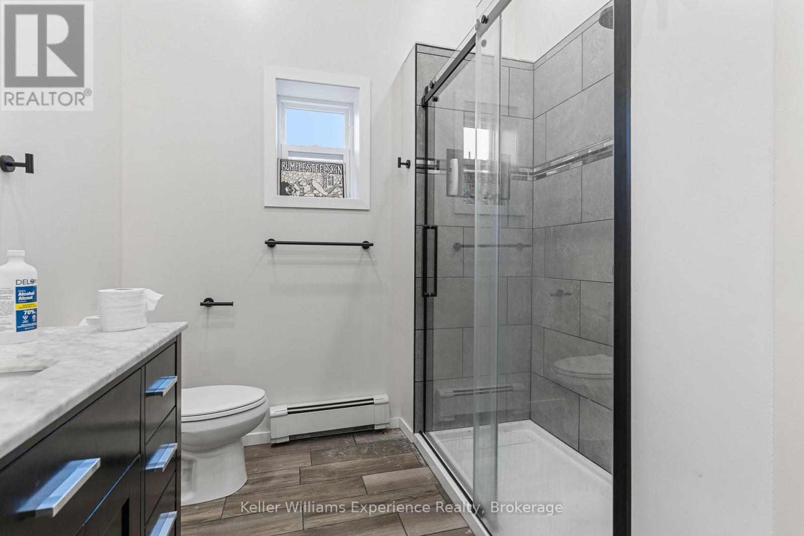 314 8TH STREET E - 17
