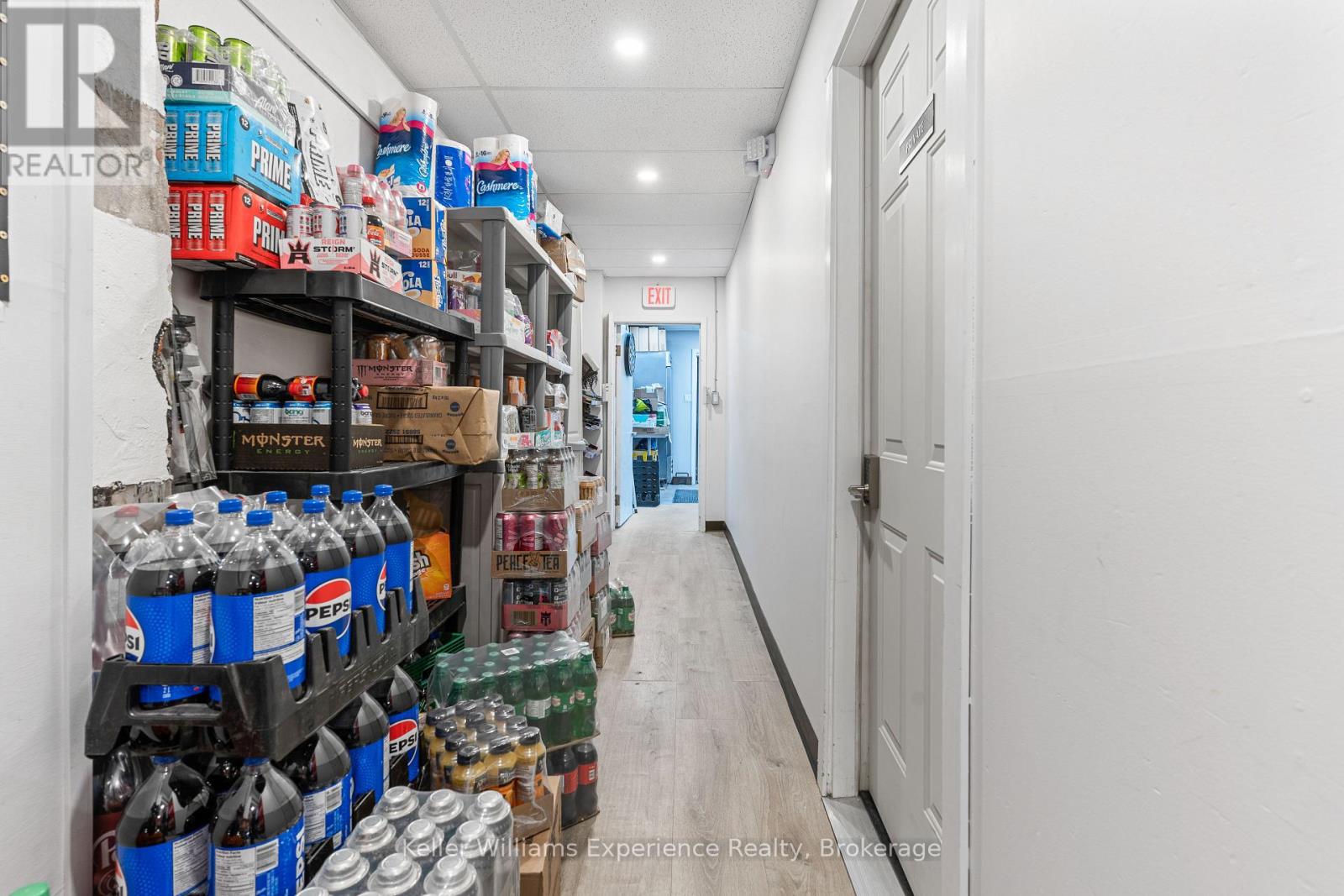 314 8TH STREET E - Image 28