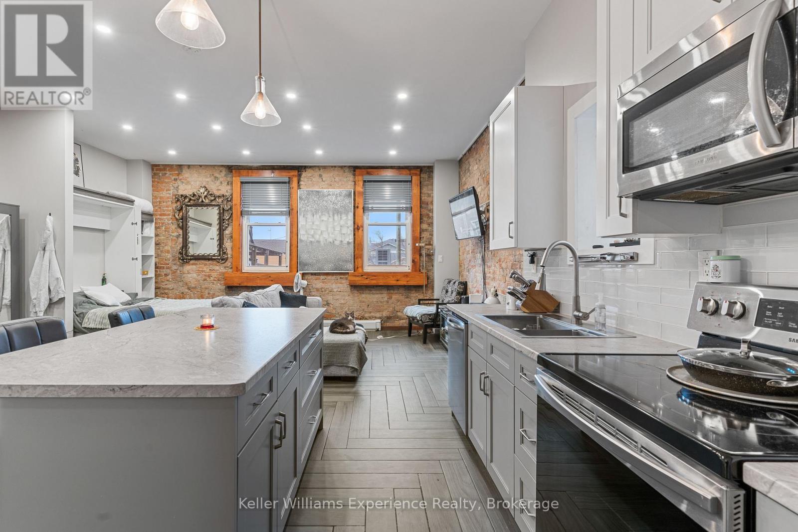 314 8TH STREET E - Image 8