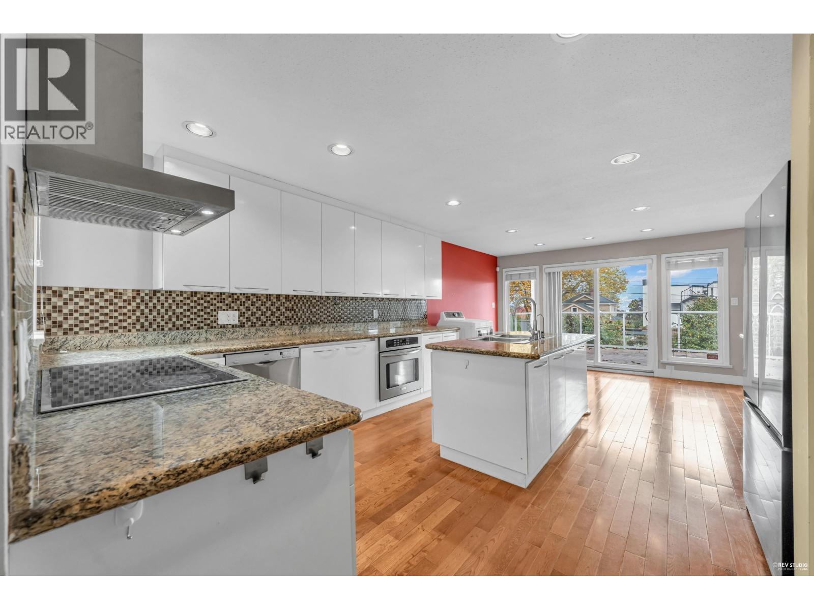 3191 W 23RD AVENUE, Vancouver