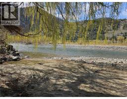 4354 Highway 3 Unit# 36, Keremeos, BC V0X1N1 Photo 15