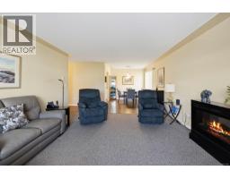 Entrance - 307 254 First St, Duncan, BC V9L1R2 Photo 8