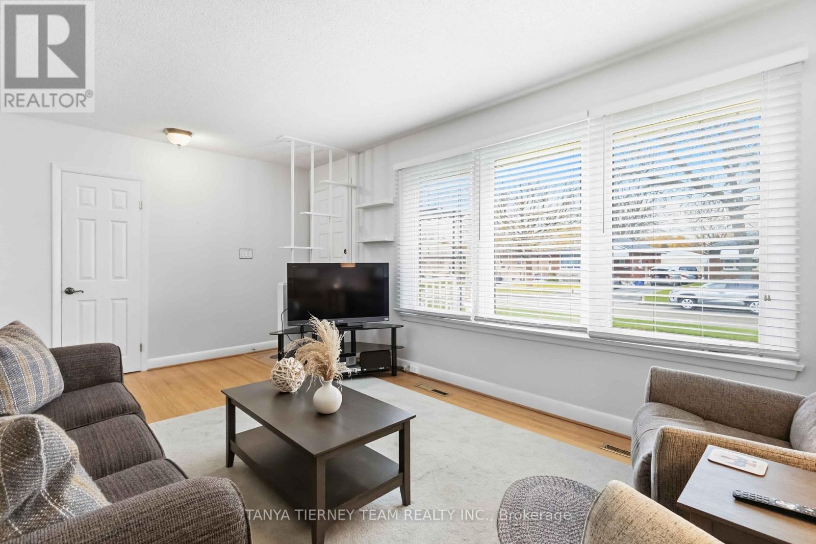 264 BALDWIN STREET - 10