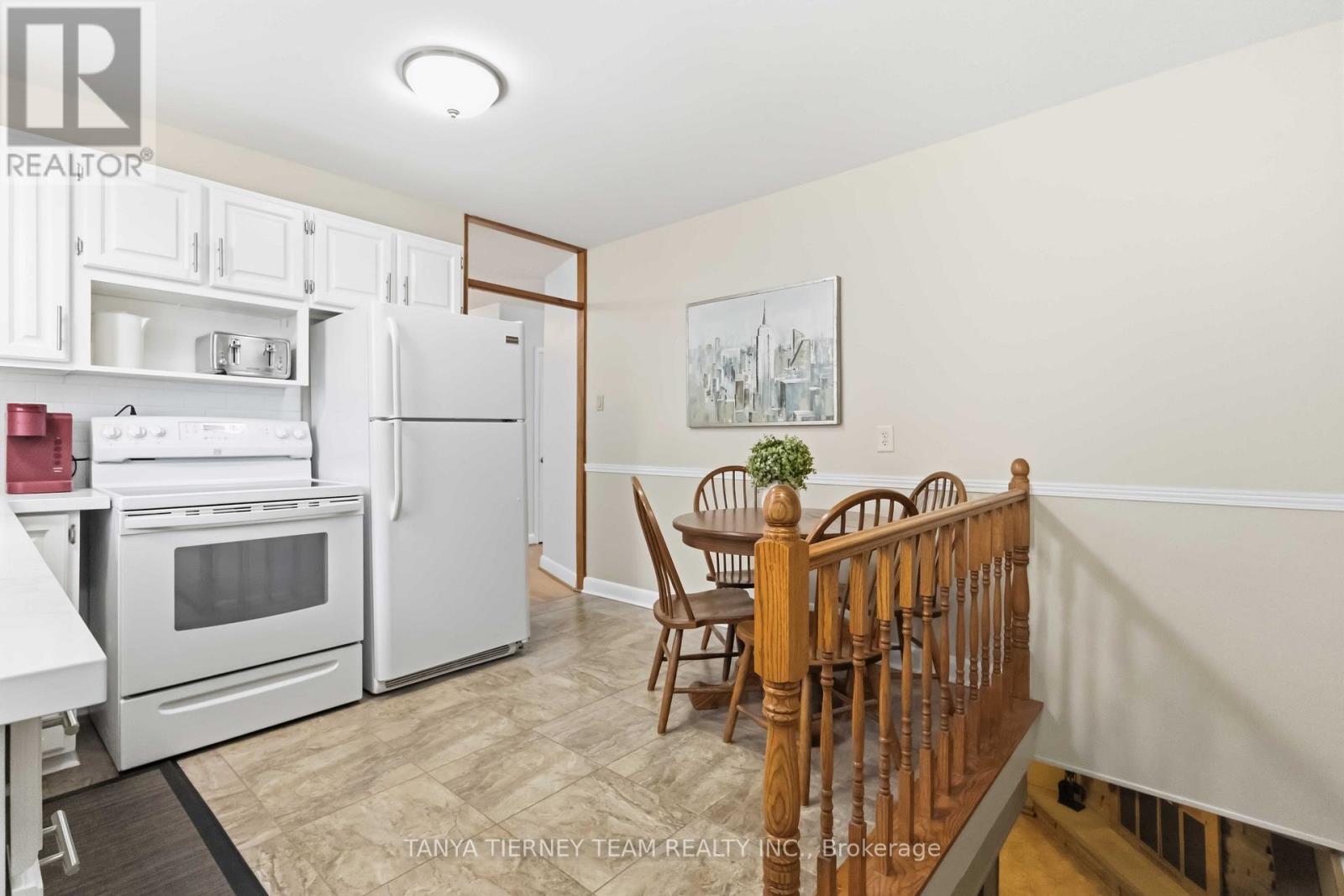264 BALDWIN STREET - 14