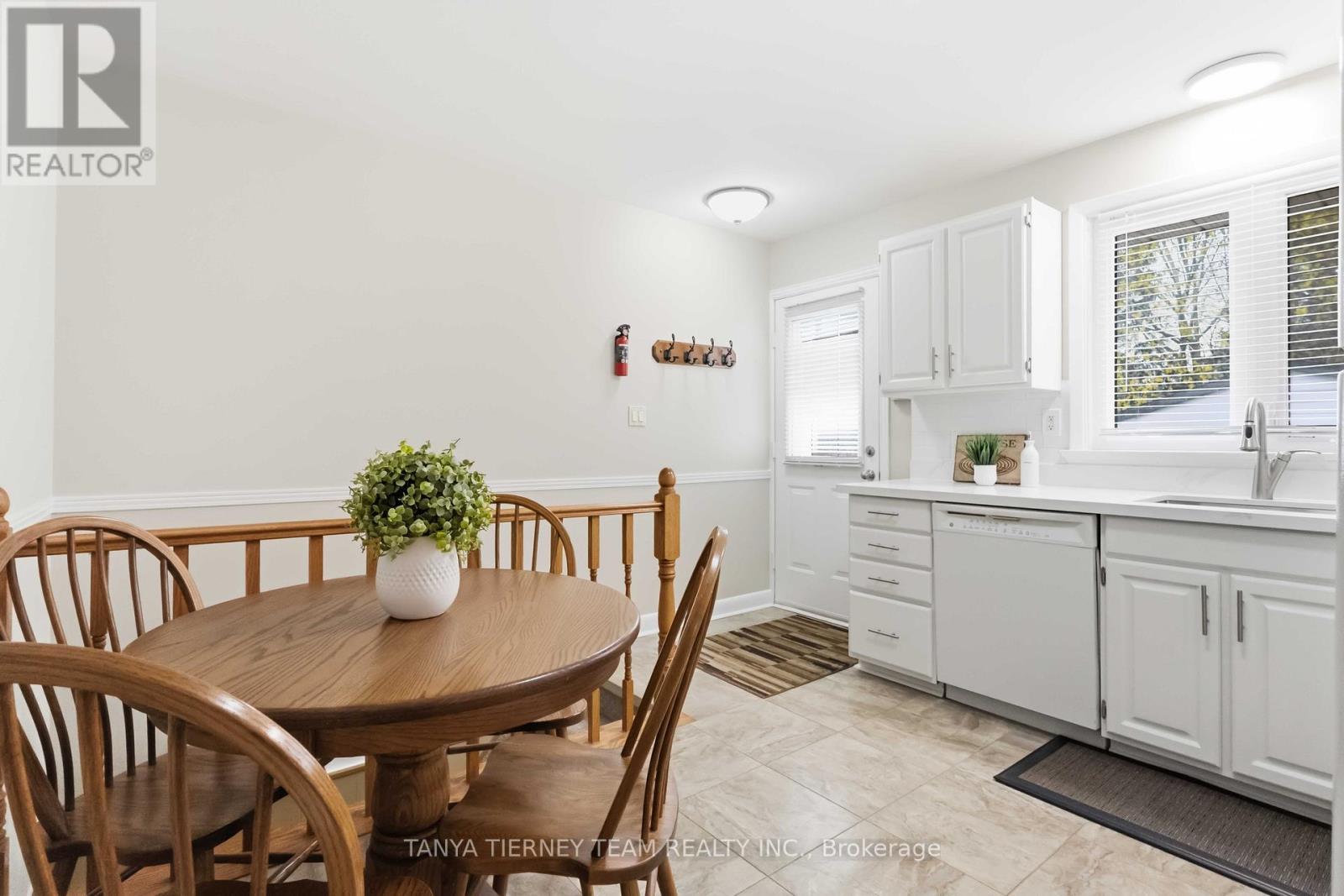 264 BALDWIN STREET - 19