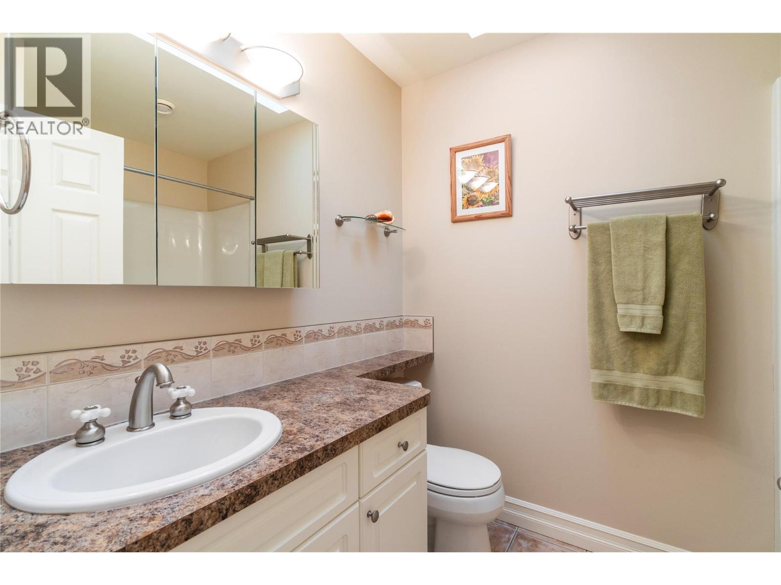  3800 60 Street Northwest, Salmon Arm