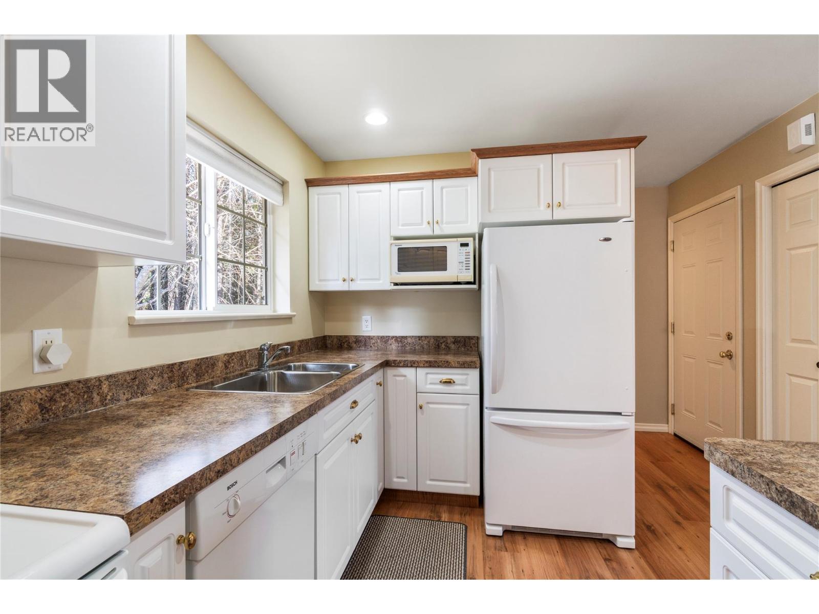  3800 60 Street Northwest, Salmon Arm