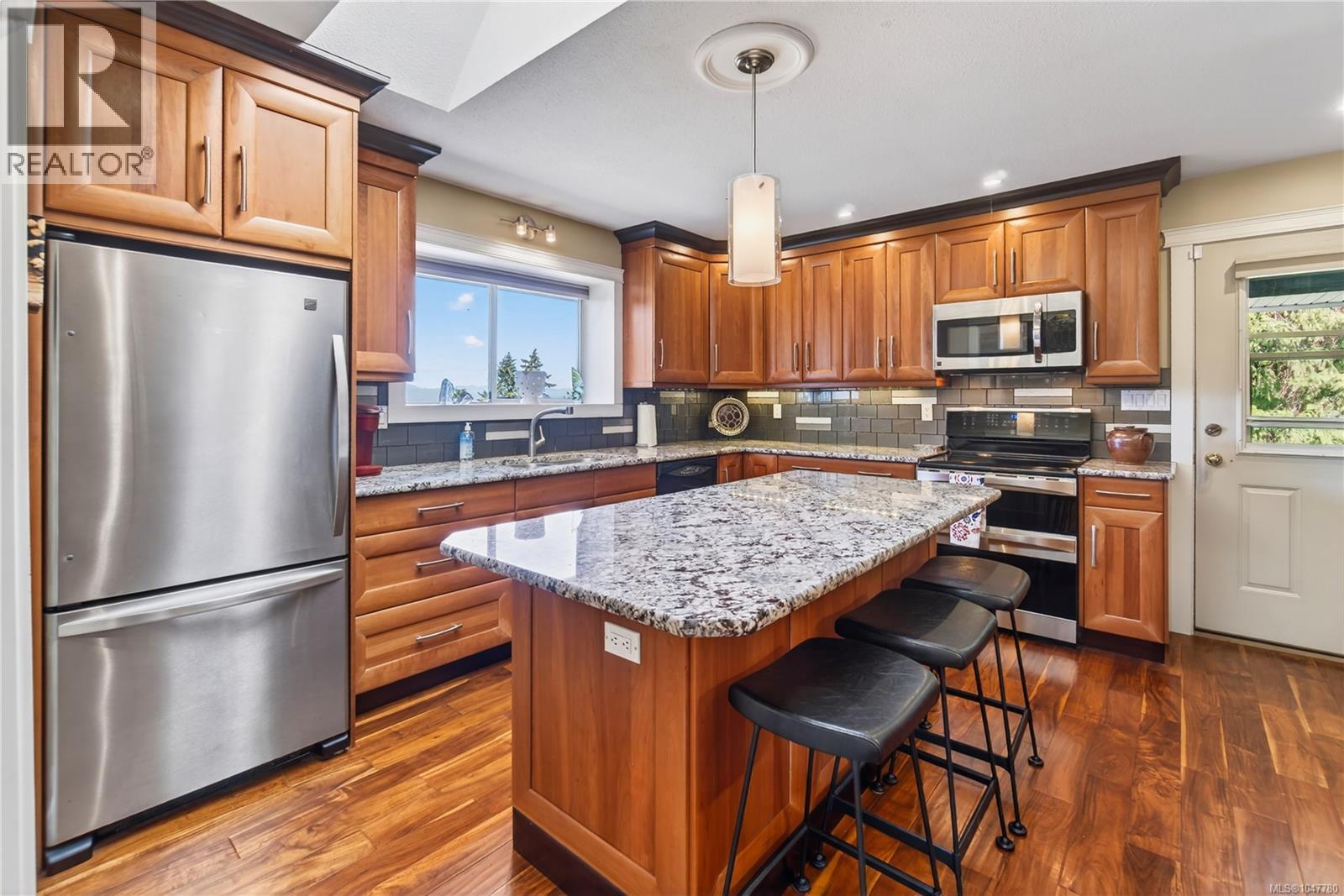 8109 Northwind Dr - Image 12