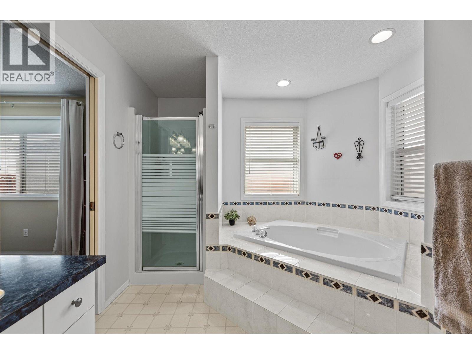 301 Fizet Avenue, Kelowna