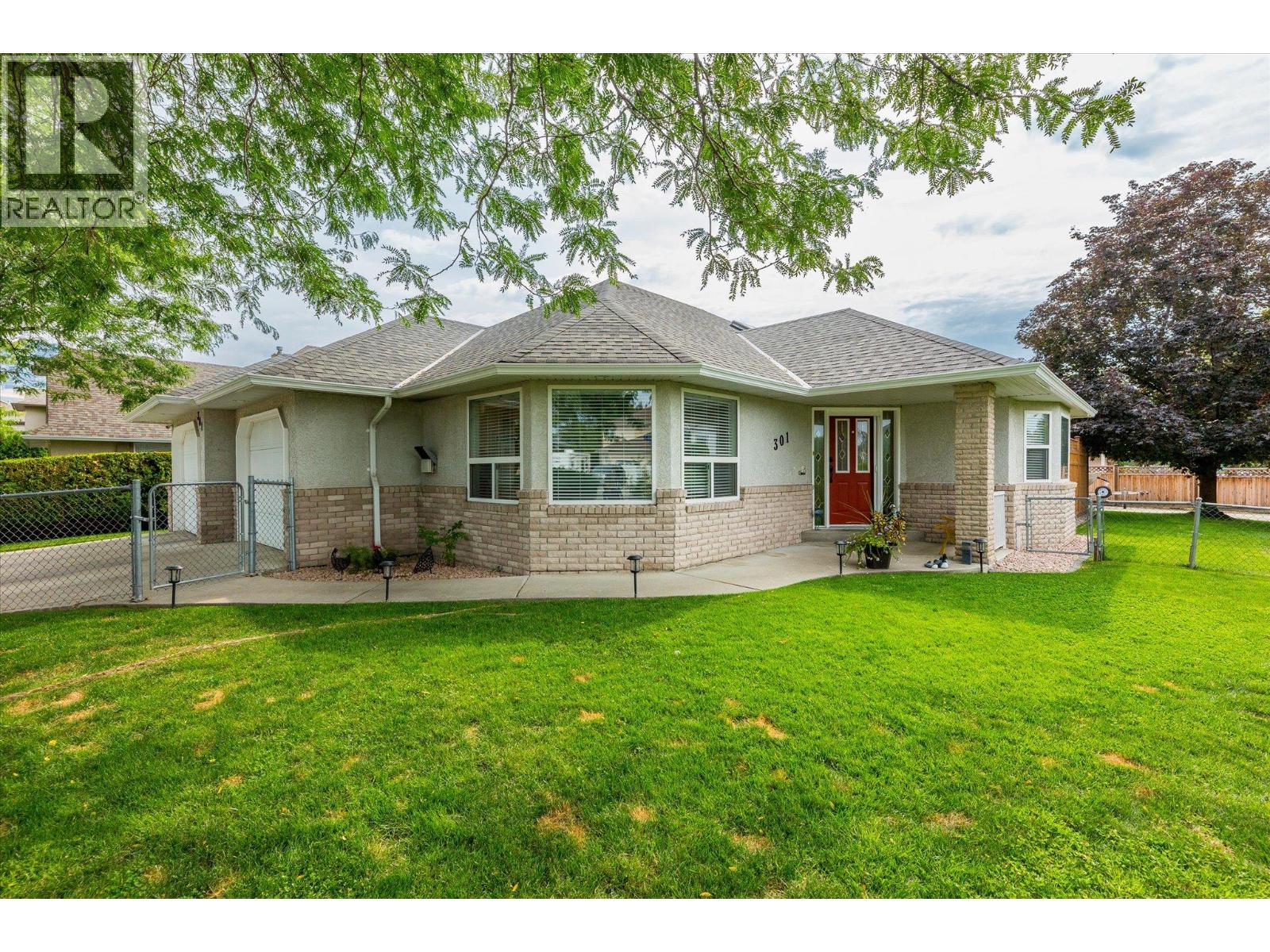301 Fizet Avenue - 1