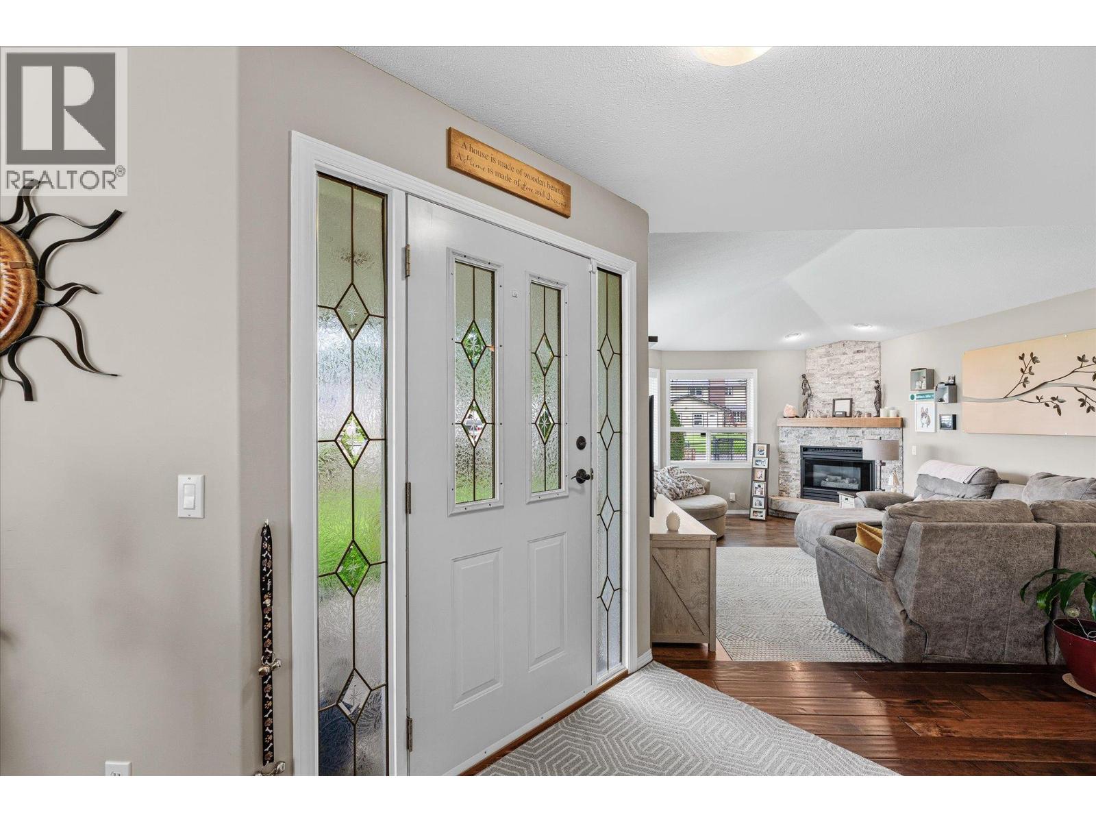 301 Fizet Avenue - 3