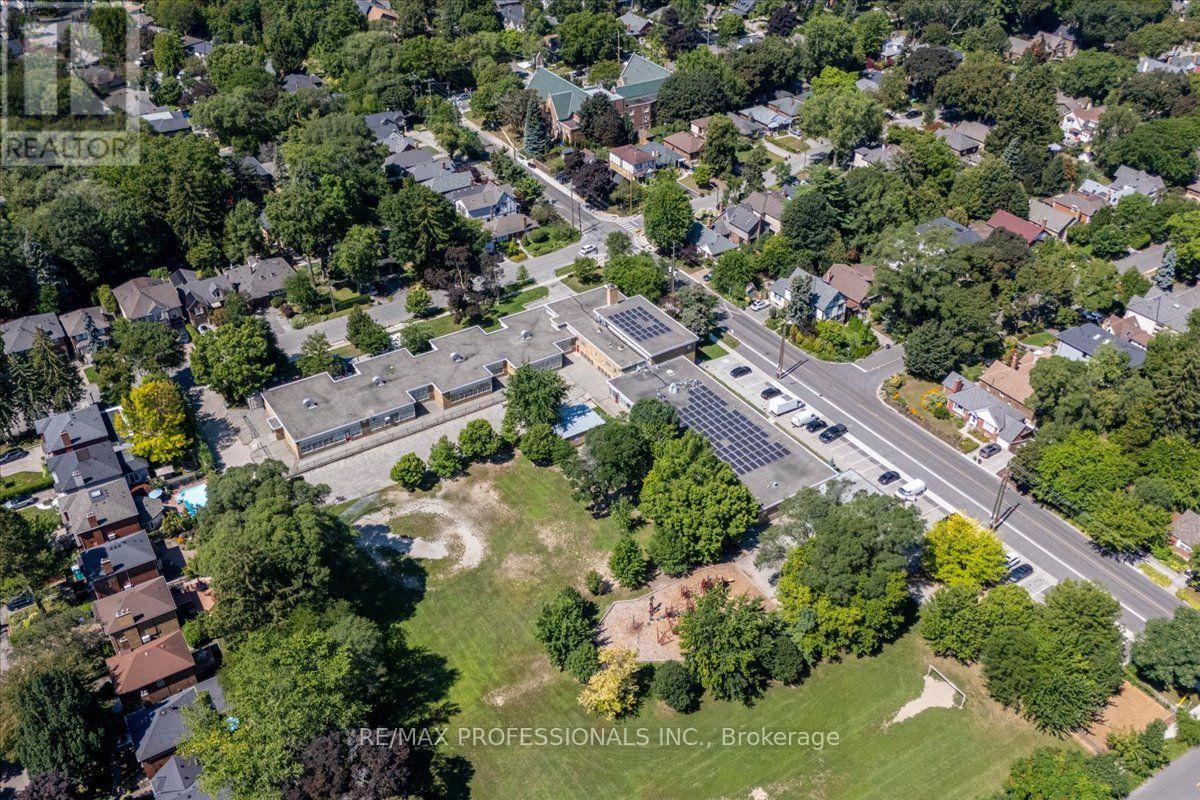 4 WINSTON GROVE - Image 48