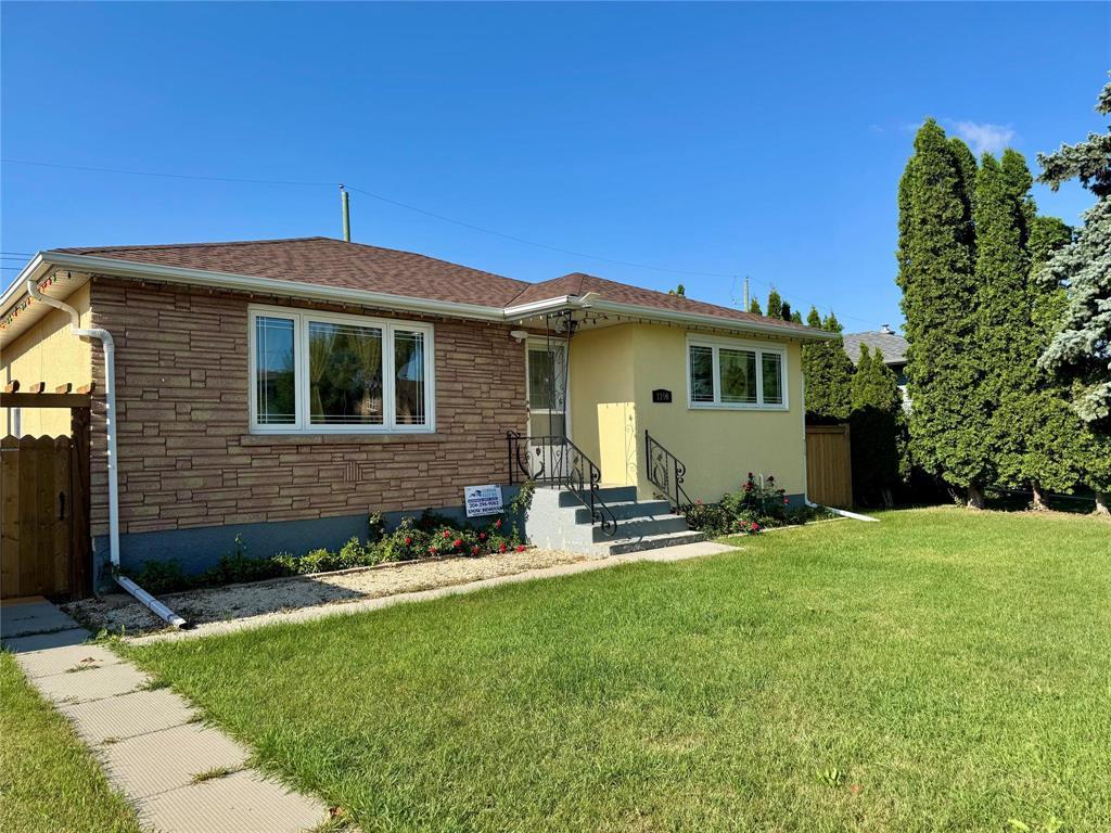 1150 Burrows Avenue, Winnipeg, Manitoba, R2X0S2, Winnipeg, Manitoba — photo 1 of 5