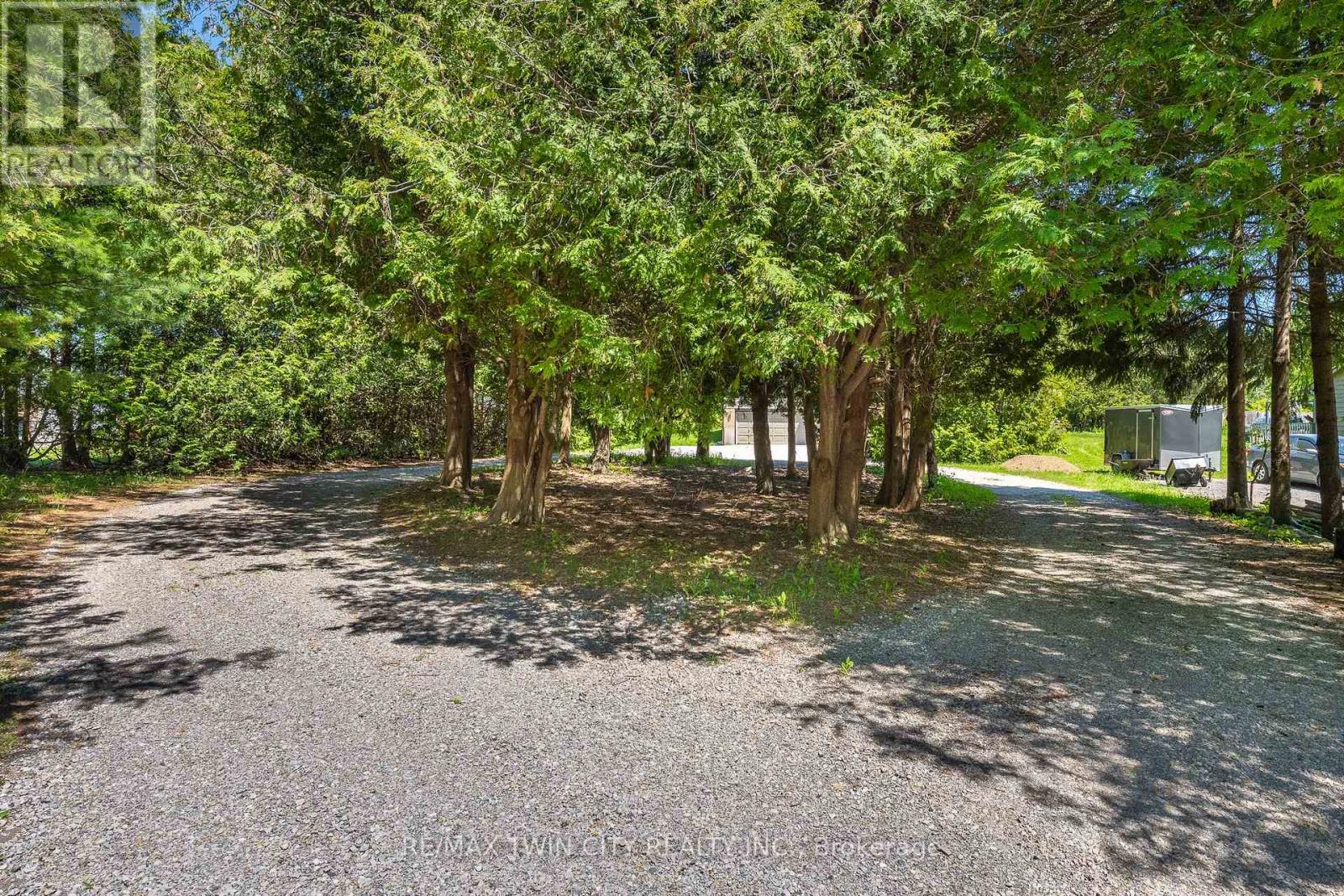 1621 MORRISON ROAD — photo 3
