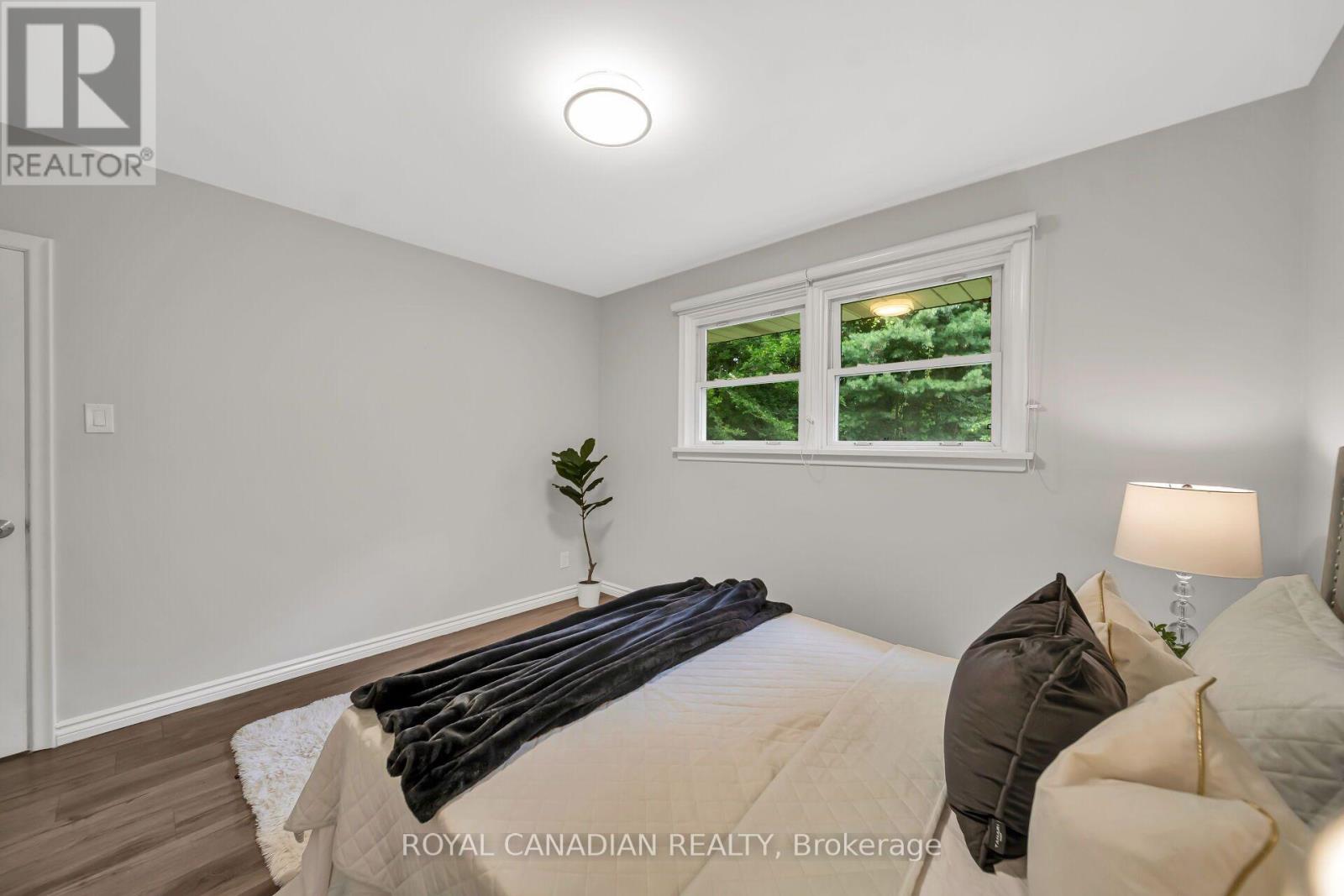 284 CEDAR CRESCENT - Image 22